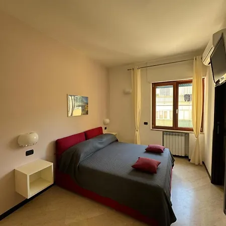 La Rondinella Апартаменти Сорренто