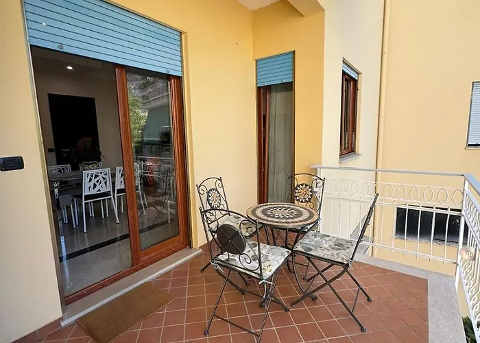 La Rondinella Daire *