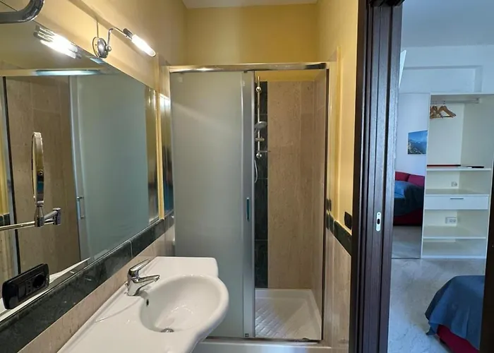 La Rondinella Сорренто